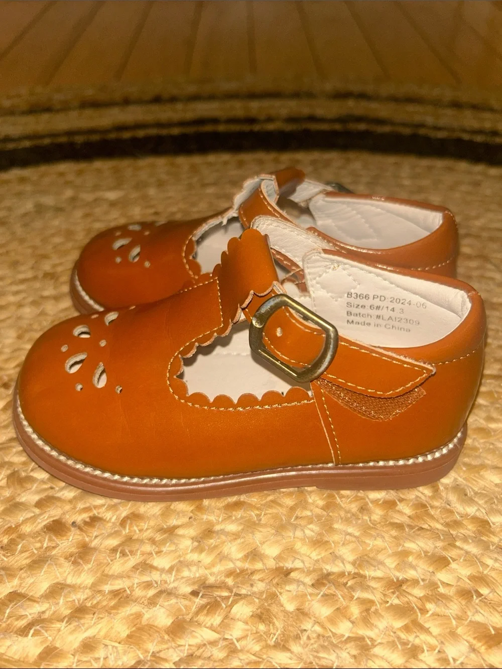 Felix & Eloise Girls' Tan Leather Mary Jane Dress Shoes